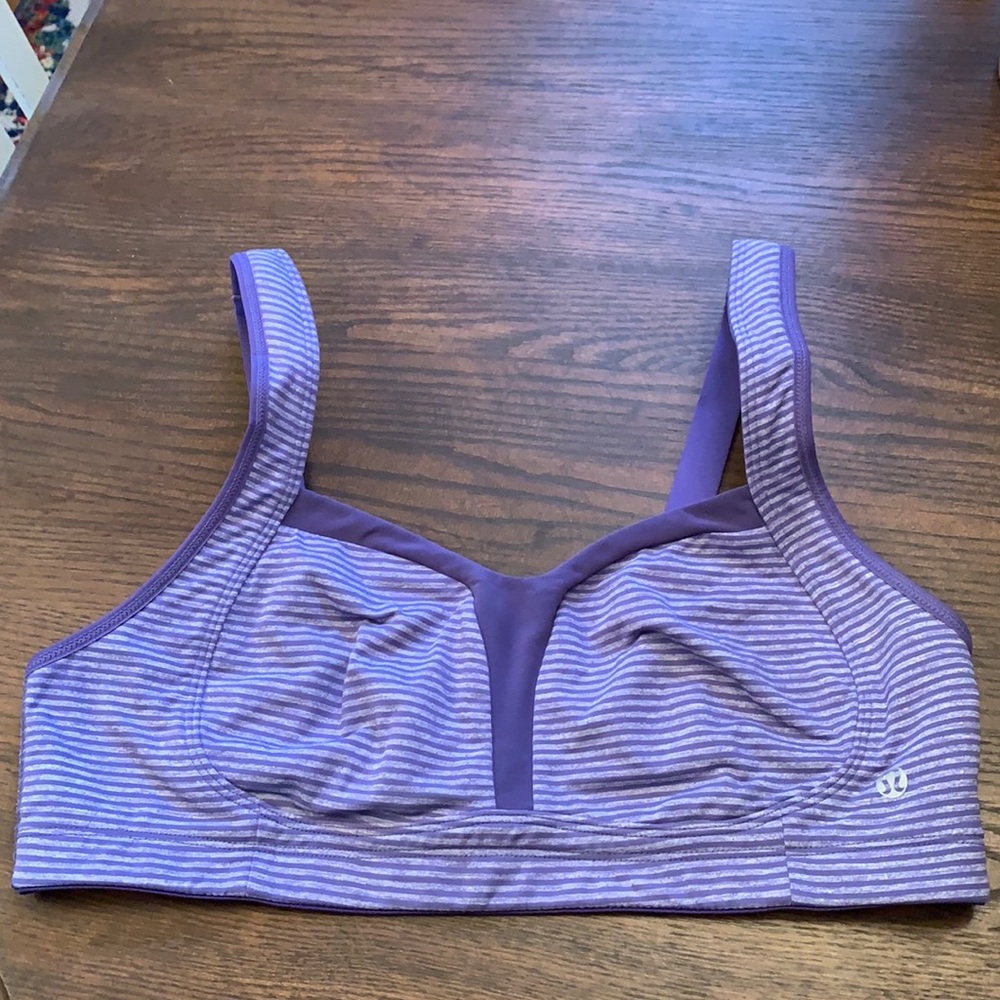 Lululemon Ta Ta Tamer bra. Purple striped. Size 38C